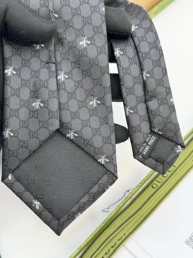 Галстук Gucci