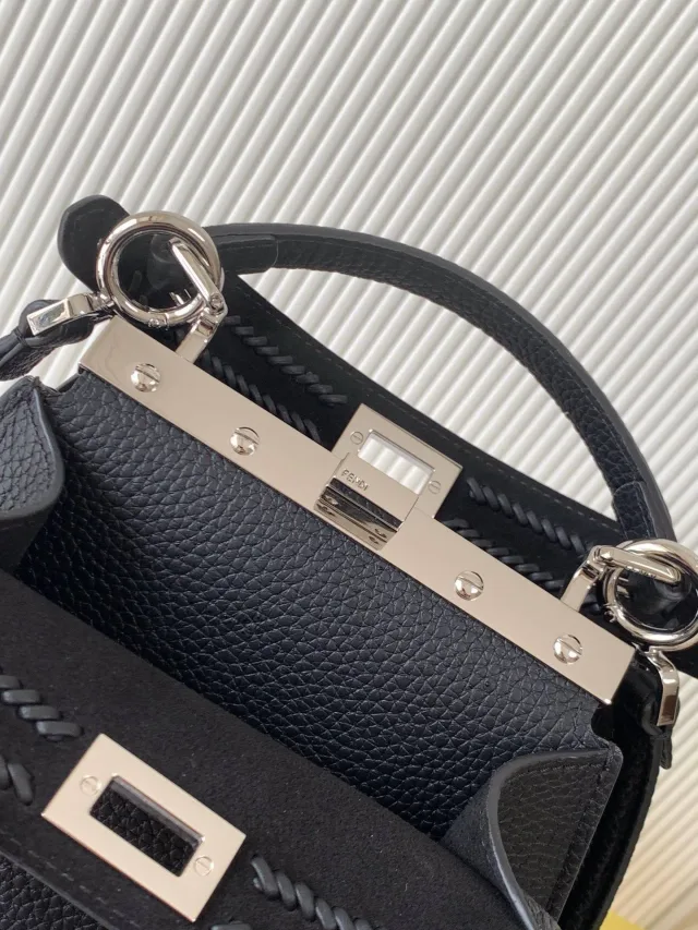 Сумка Fendi Peekaboo