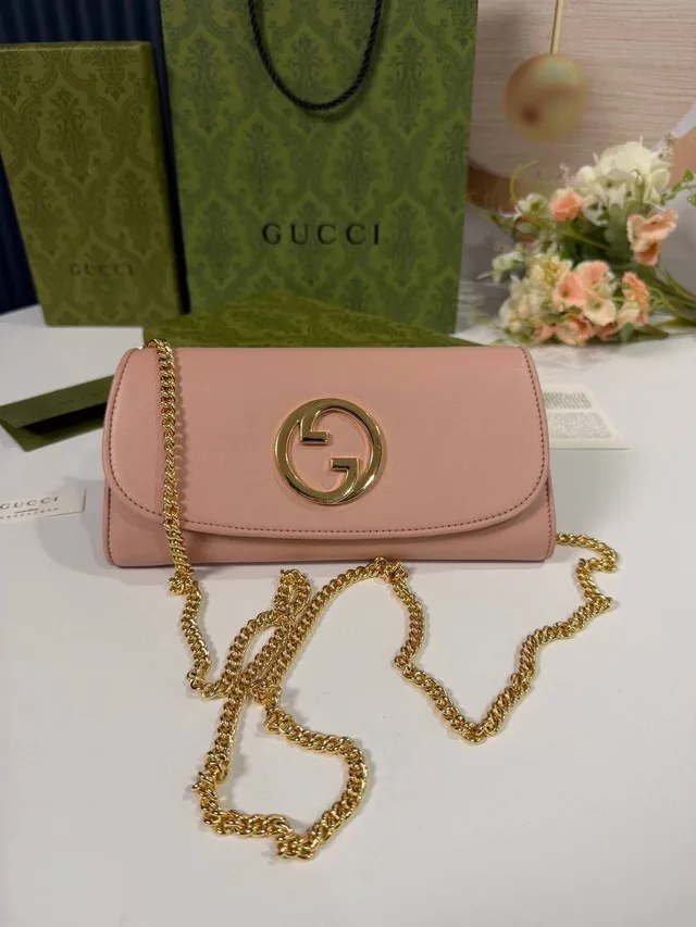 Кошелек на цепочке Gucci Blondie Continental