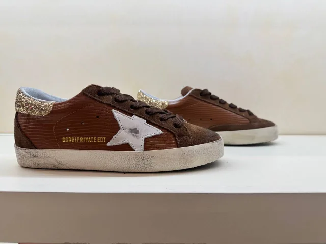 Кроссовки Golden Goose