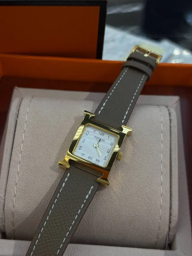 Часы HERMES