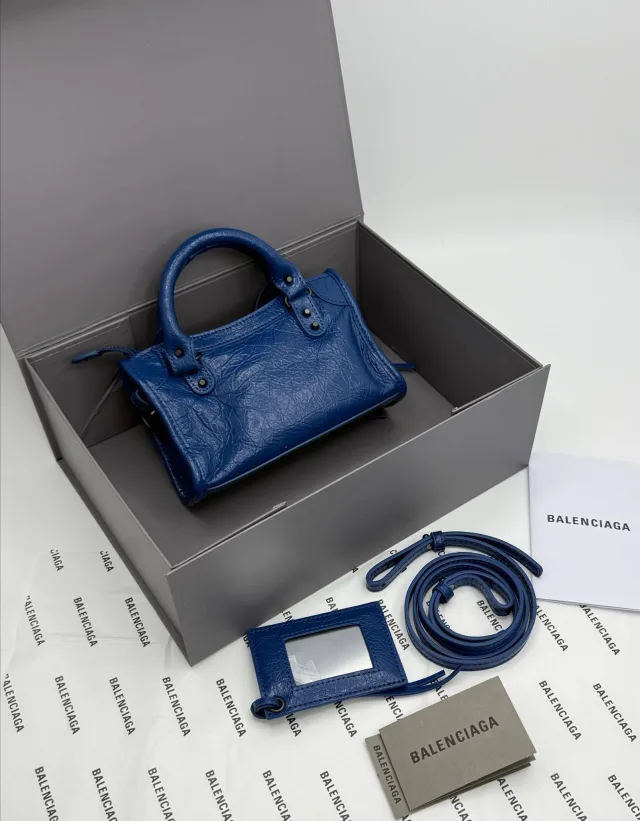 BALENCIAGA S