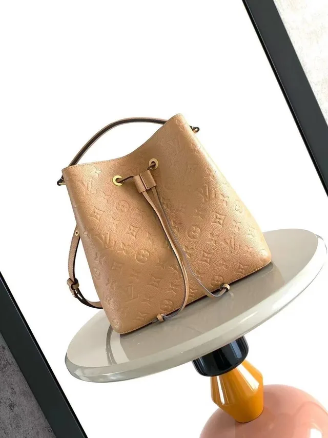 Сумка Louis Vuitton