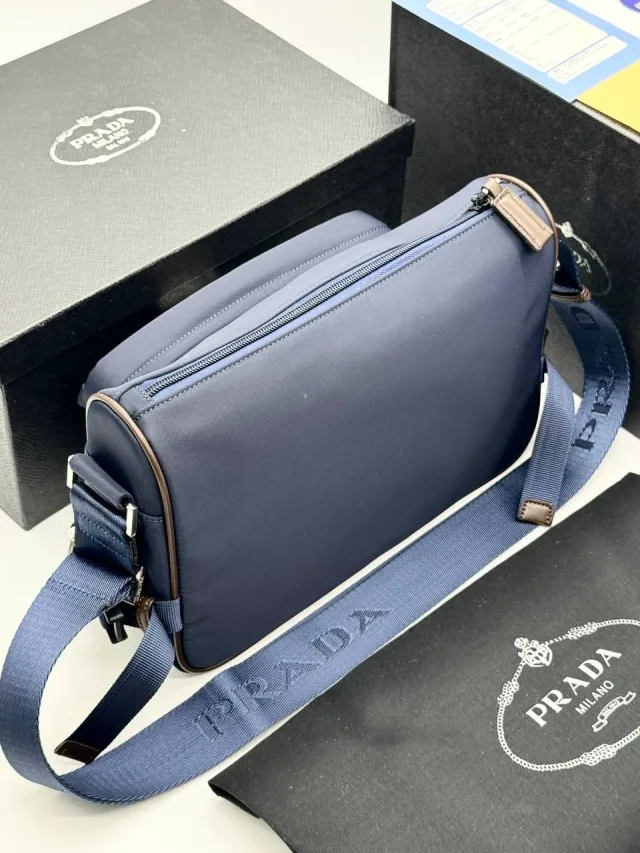 Сумка Prada
