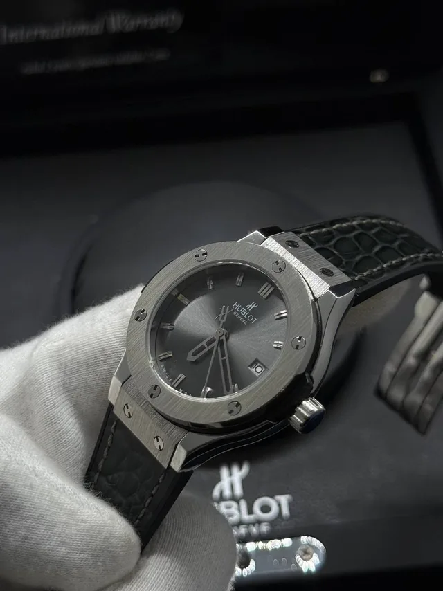Часы HUBLOT