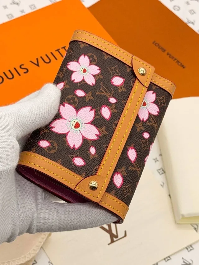 Кошелек Louis Vuitton