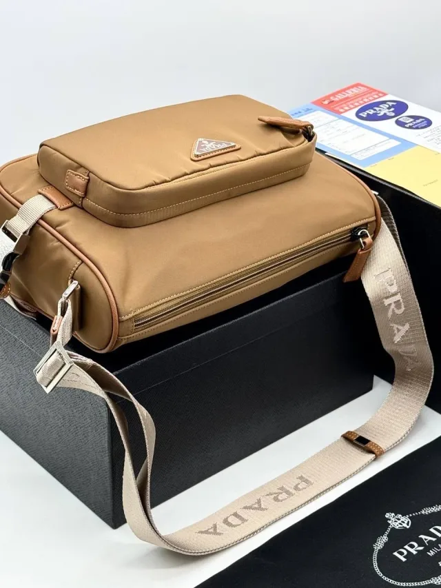 Сумка Prada