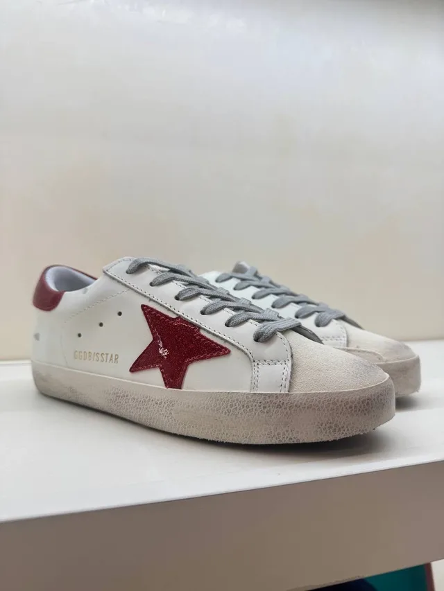 Кроссовки Golden Goose