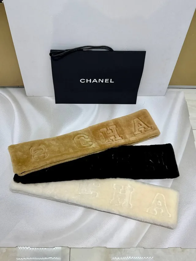 Шерстяной шарф Chanel