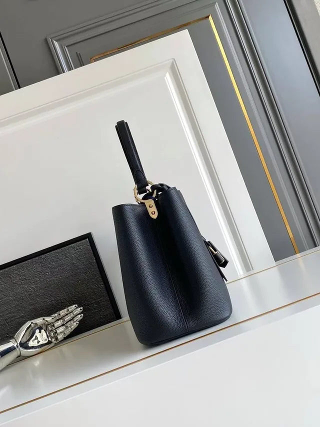 Сумка Louis Vuitton
