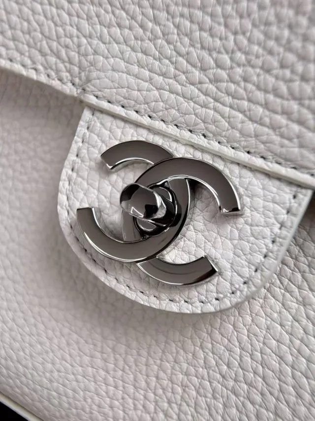 Сумка Chanel фурнитура серебро