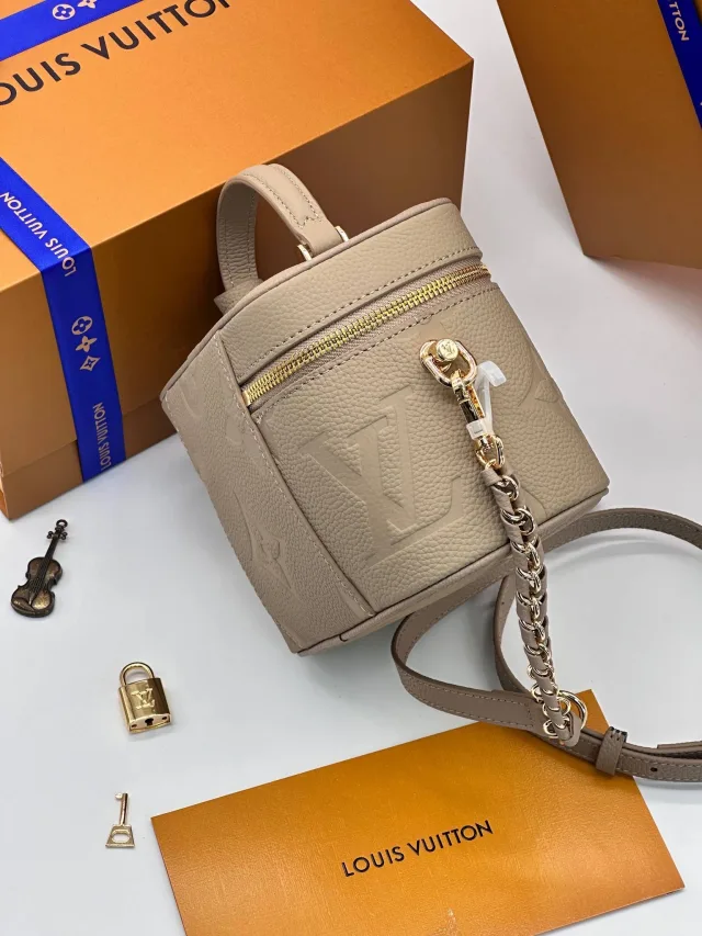 Косметичка Louis Vuitton