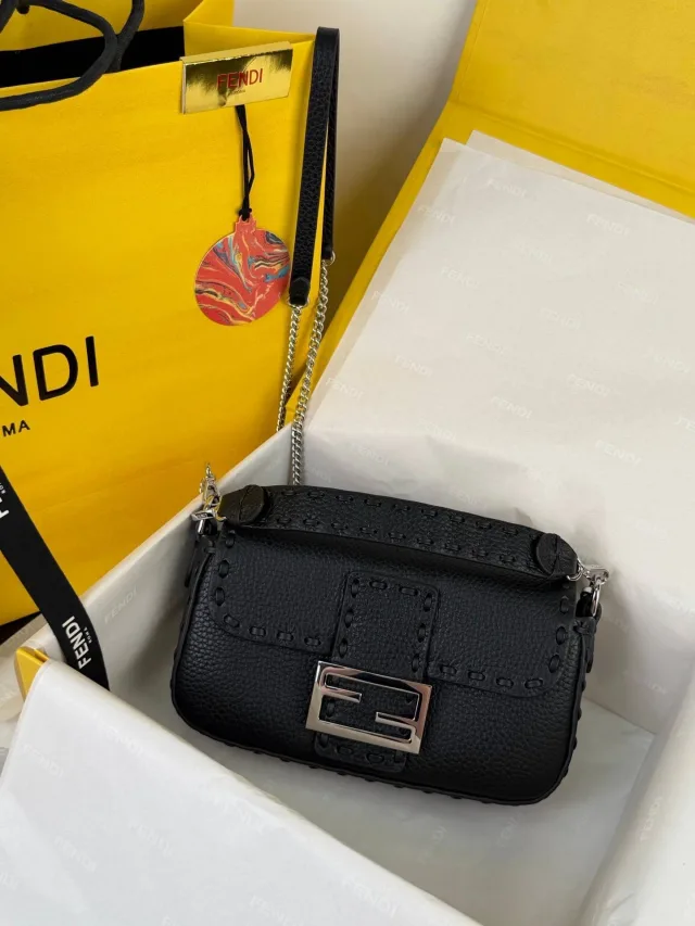 Сумка Fendi Baguette