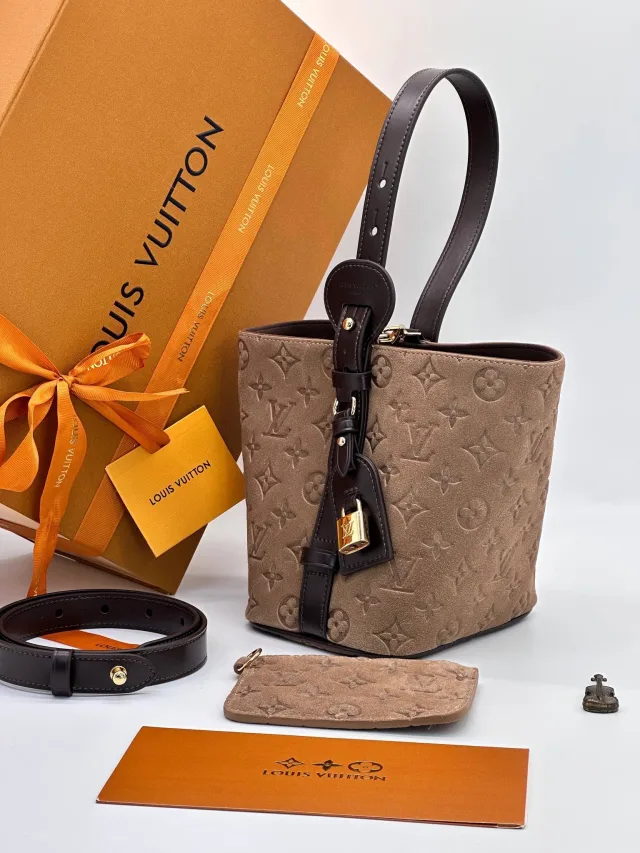 Сумка Louis Vuitton