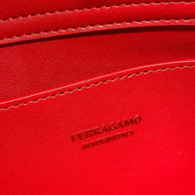 Сумка Salvatore Ferragamo