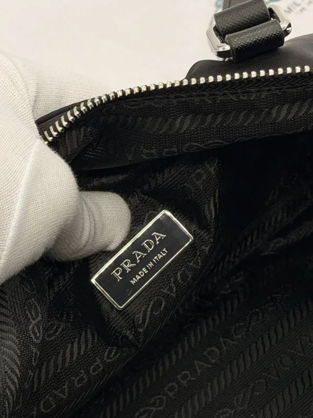 Сумка Prada