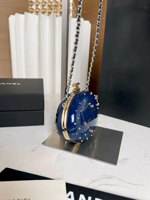 КЛАТЧ CHANEL