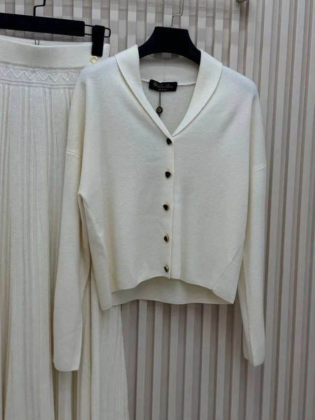 Костюм с юбкой Loro Piana
