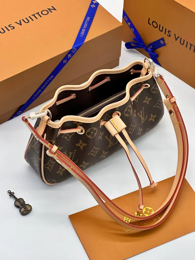 Сумка Louis Vuitton
