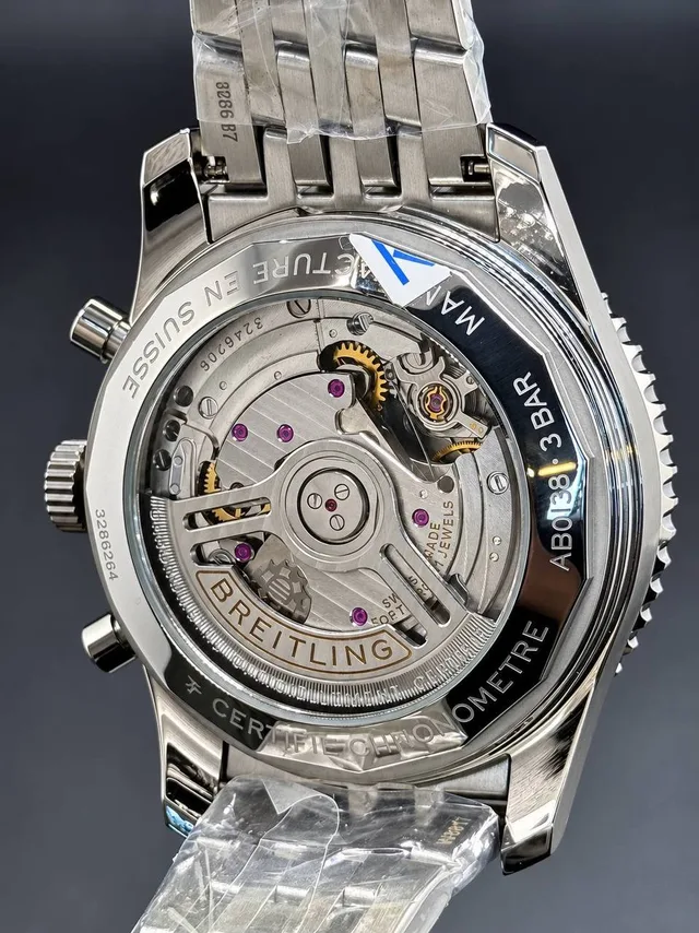 Часы Navitimer Chronograph