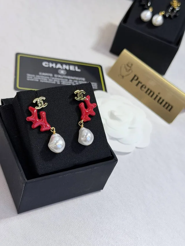 Серьги Chanel
