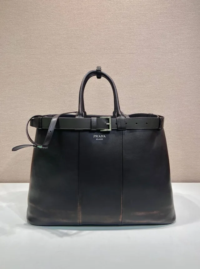 Сумка Prada