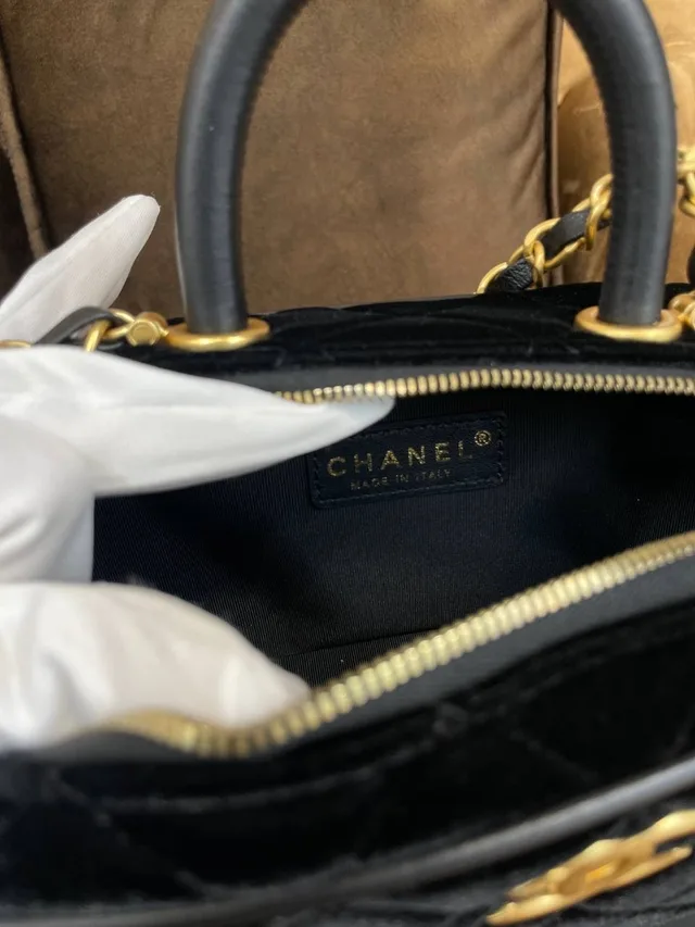 Сумка Chanel Mini Bowling