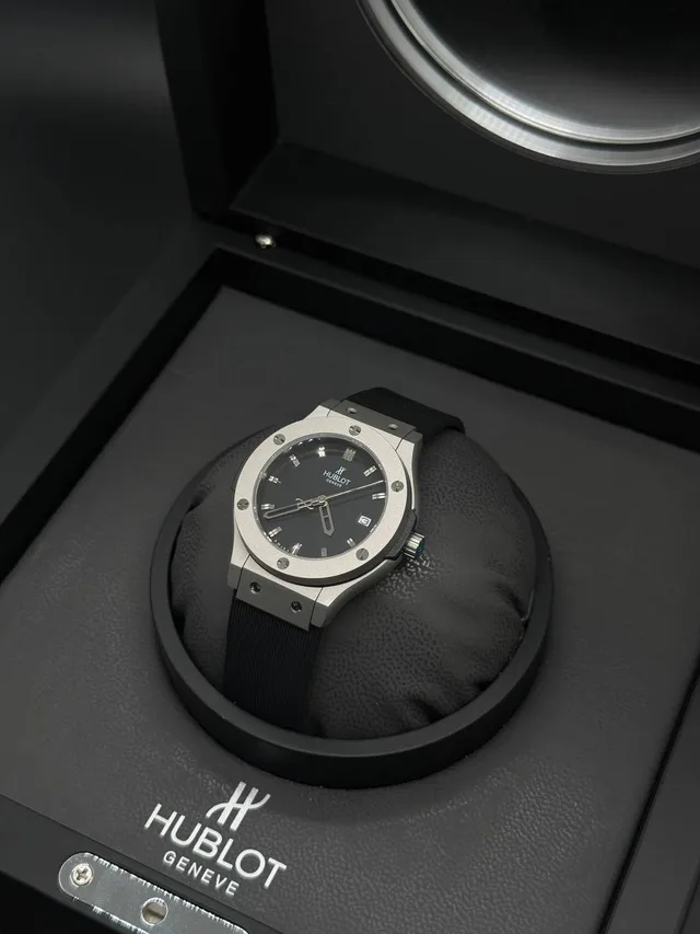 Часы Hublot