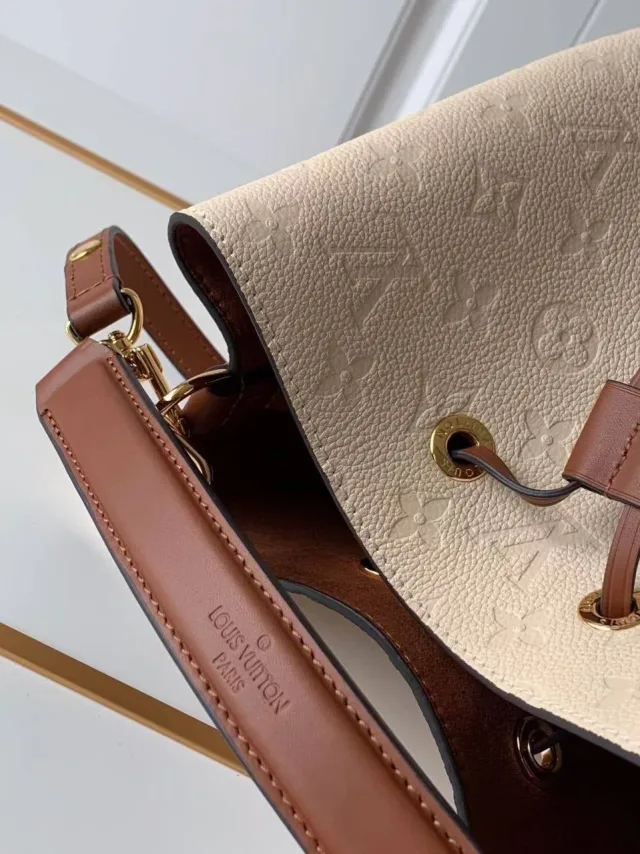 Сумка Louis Vuitton