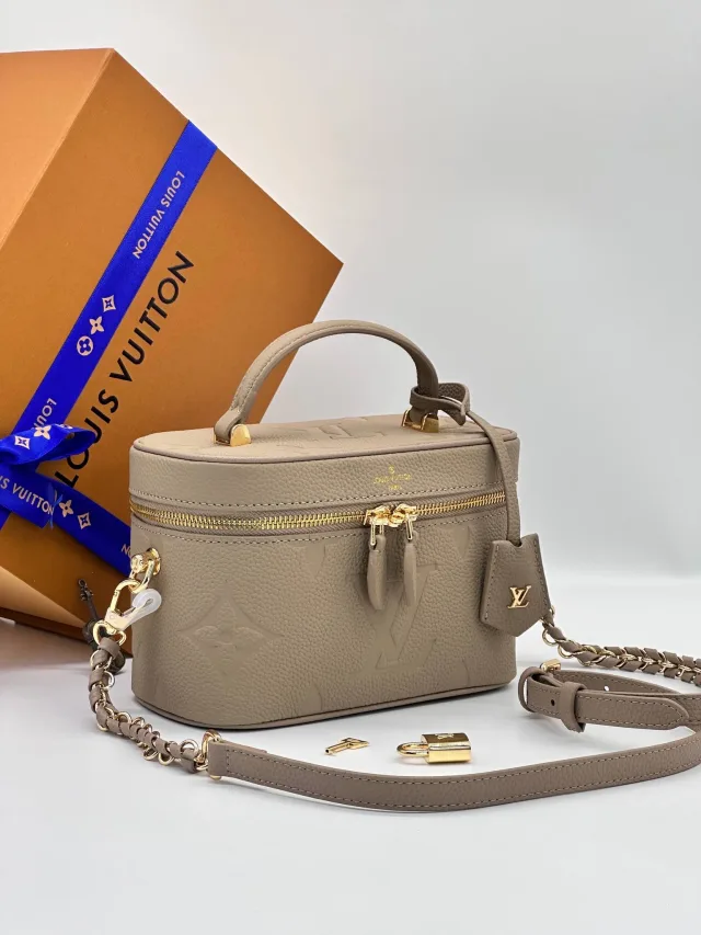 Косметичка Louis Vuitton