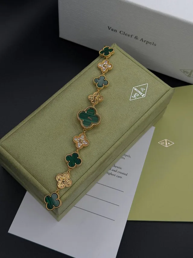 Часы Van Cleef Arpels
