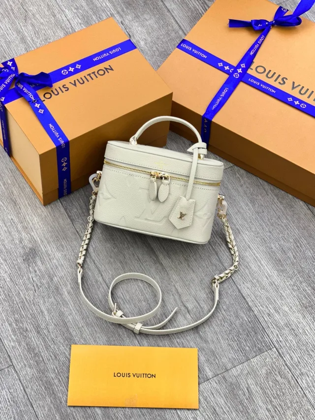 Косметичка Louis Vuitton
