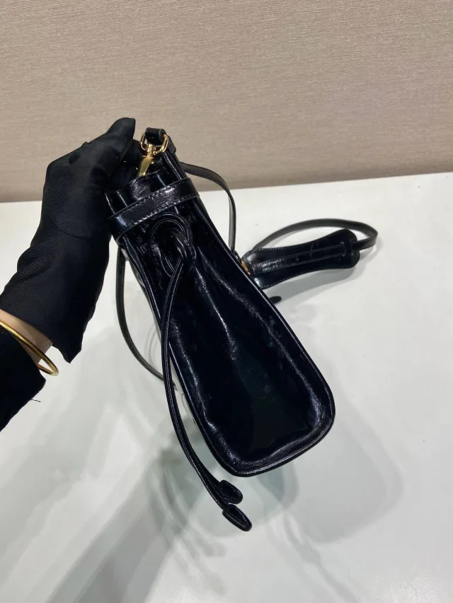 Сумка Prada