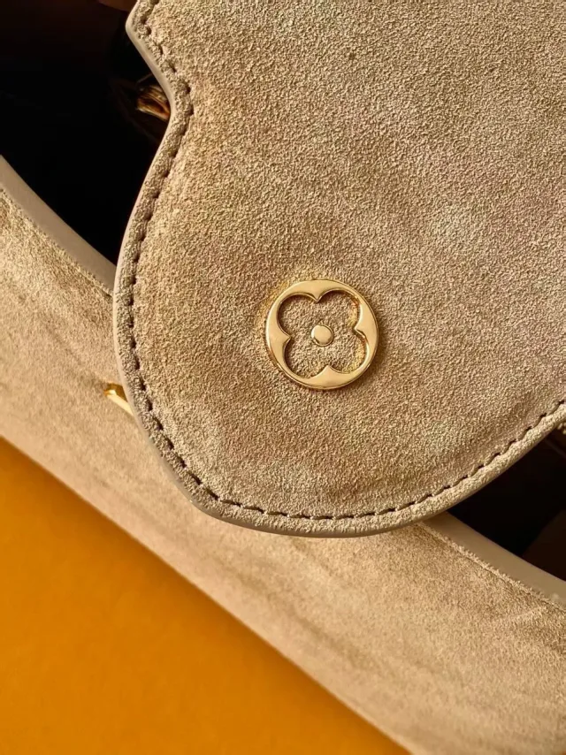 Сумка Louis Vuitton