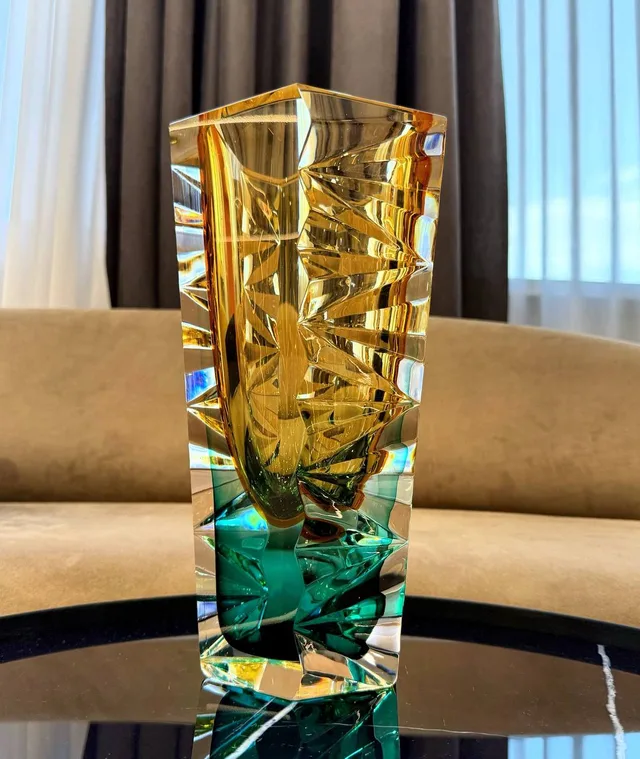 Хрустальная ваза