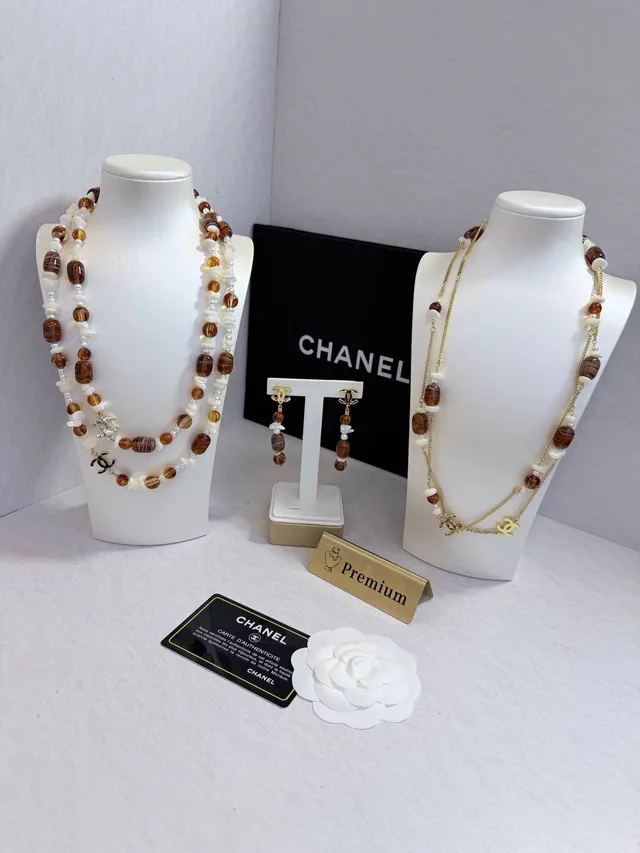 Колье Chanel