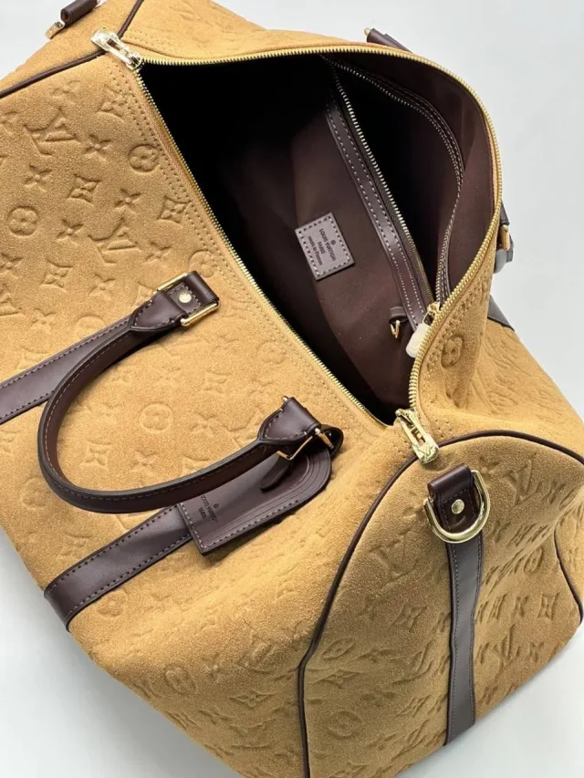 Дорожная Сумка Louis Vuitton из замши