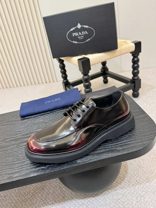 Мужская обувь от Prada