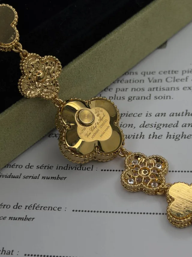 Часы Van Cleef Arpels
