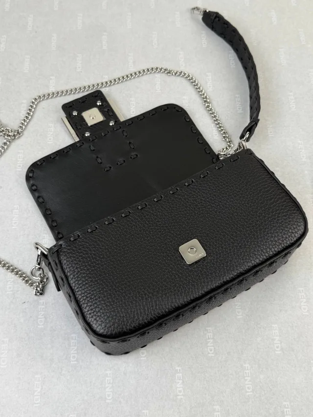 Сумка Fendi Baguette