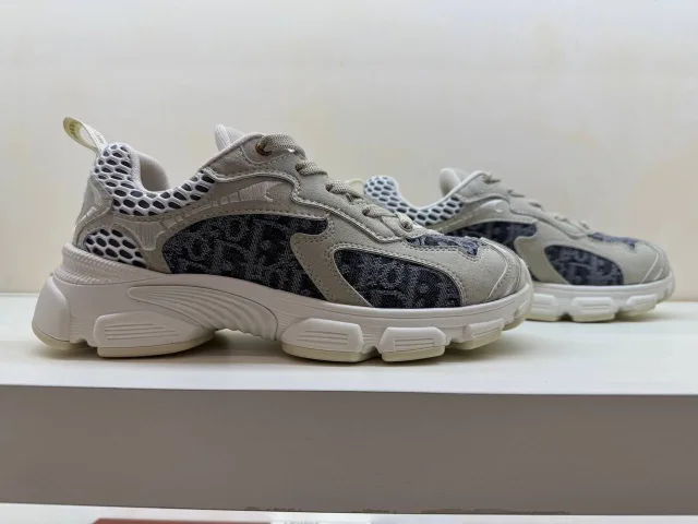 Кроссовки Dior