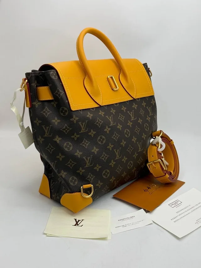 Сумка Louis Vuitton