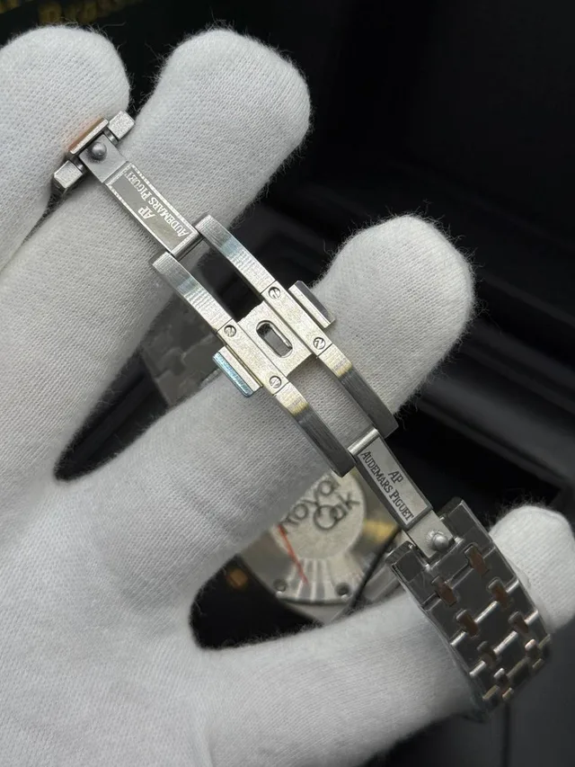 Женские часы Audemars Piguet