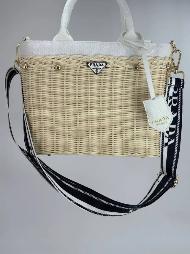 Сумка Prada