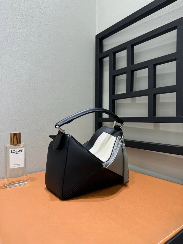 Loewe Puzzle