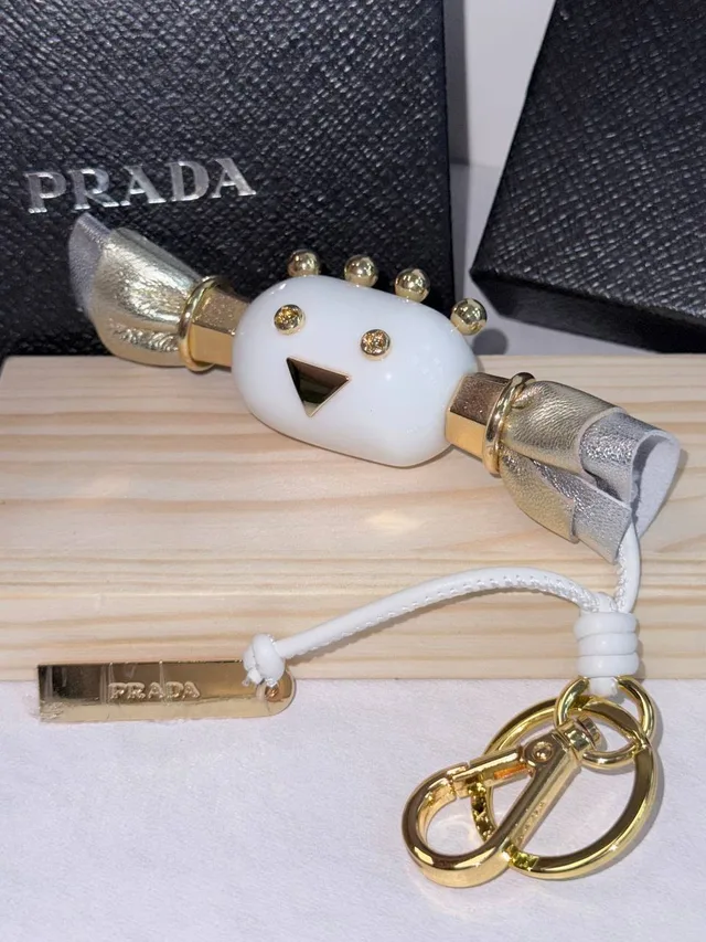 Брелок от Prada