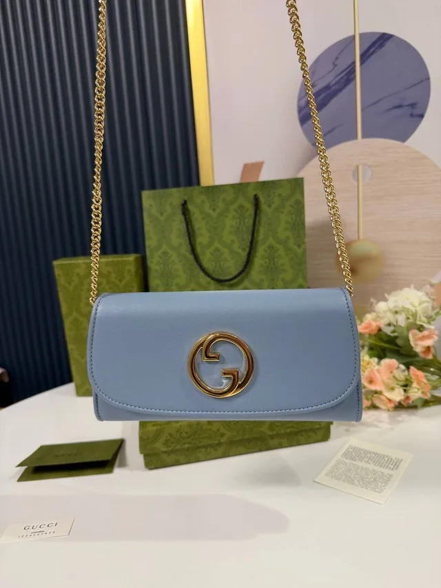 Кошелек на цепочке Gucci Blondie Continental