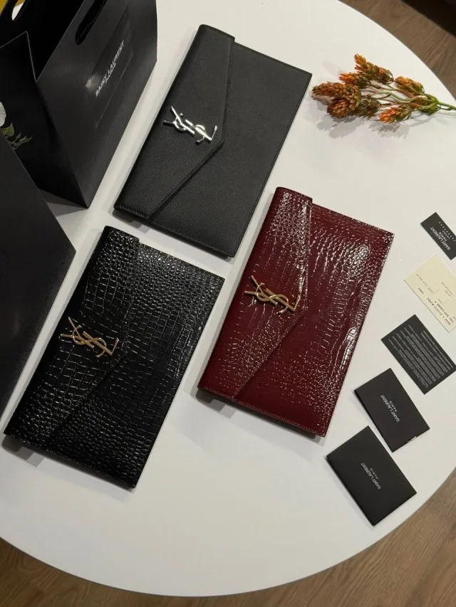 YSL - SAiNtLAURENT