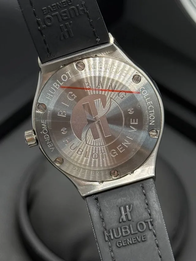 Часы HUBLOT