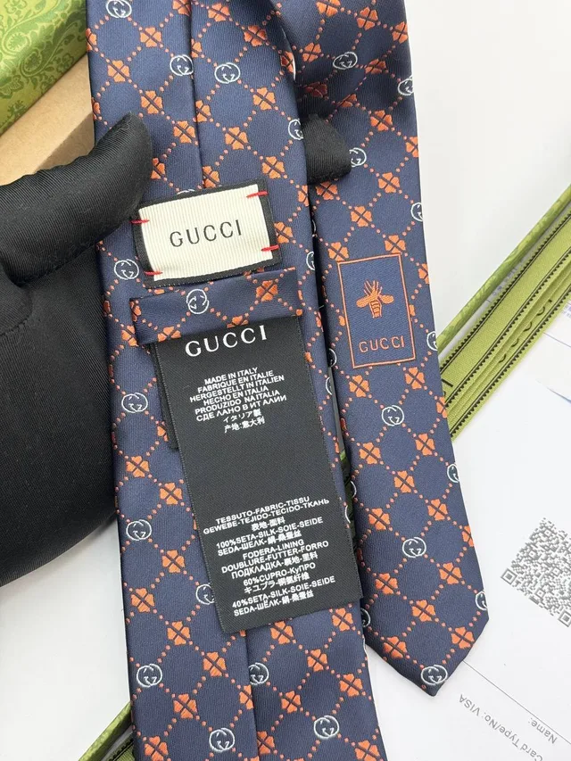 Галстук Gucci